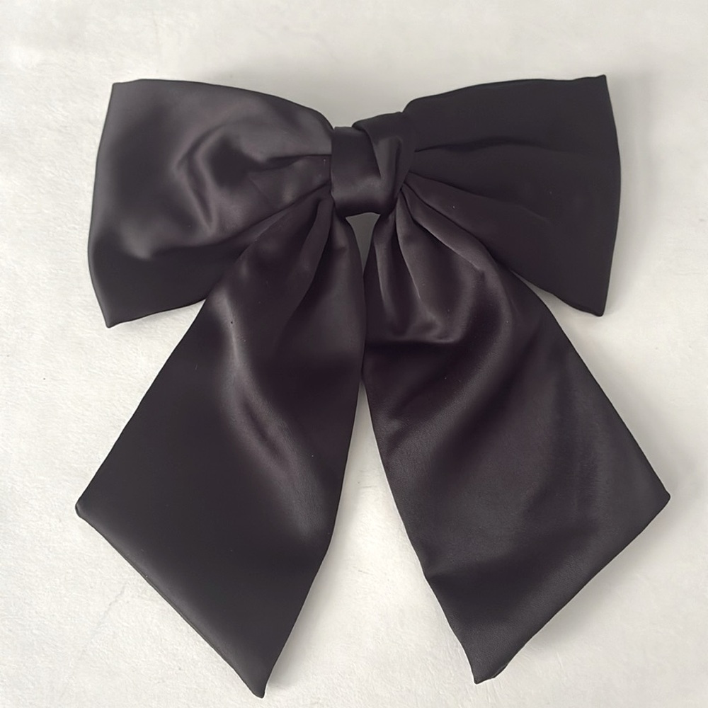 2/$20 🖤Black Satin Bow Barrette